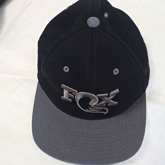 Fox Authentic Snap Back Hat - Grey - Picture 1 of 5